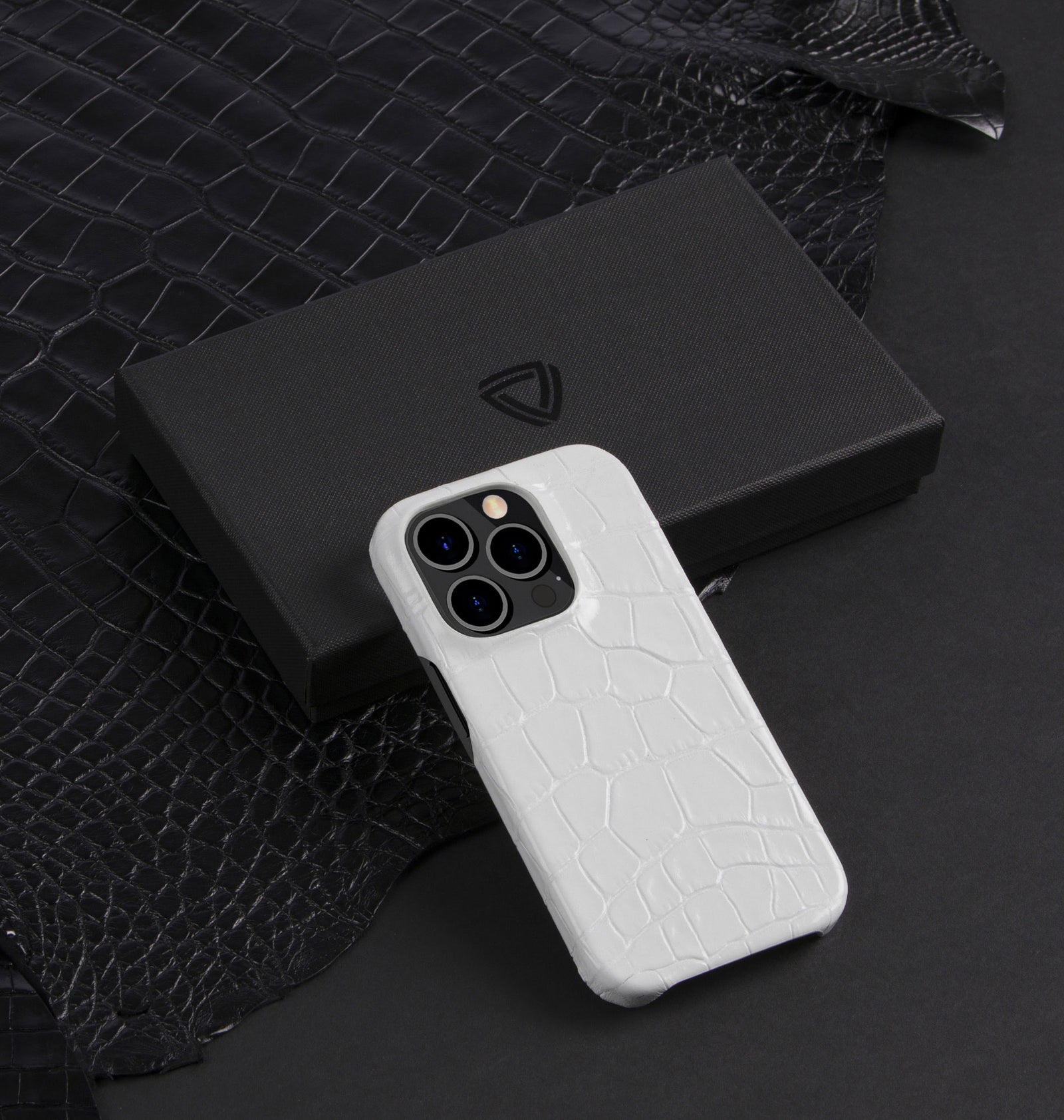 iPhone 14 Pro — Vitello stampato coccodrillo — Bianco lucido — Visualizza immagine 5