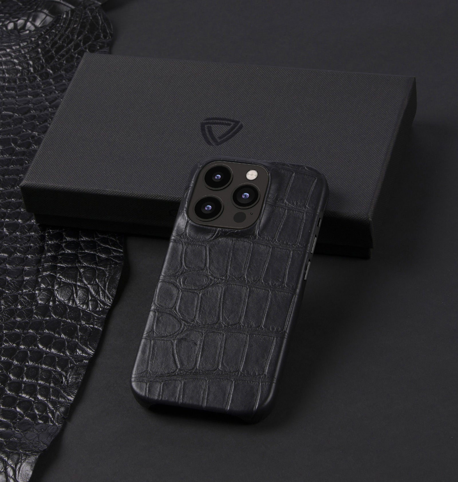 iPhone 14 Pro Max — Crocodile — Noir — Voir l’image 5