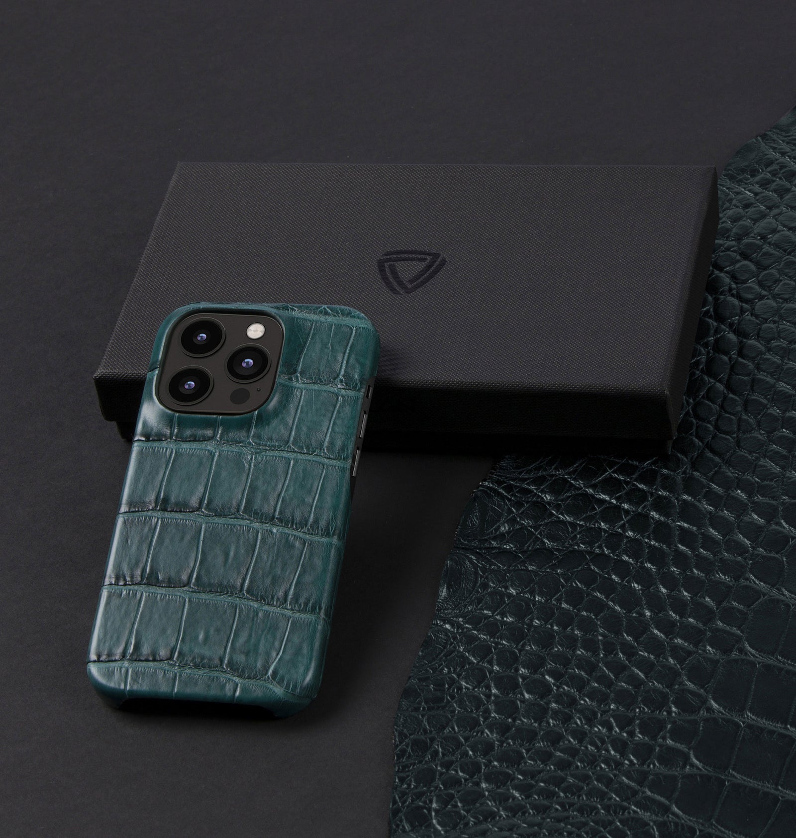 iPhone 14 Pro Max — Crocodile — Vert pétrole foncé — Voir l’image 5
