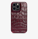 iPhone 15 Pro Max — Vitello stampato coccodrillo — Bordeaux lucido — Visualizza immagine 1