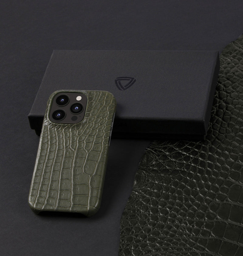 iPhone 15 Pro Verde Militare