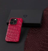 iPhone 15 Pro — Coccodrillo — Rosso — Visualizza immagine 5