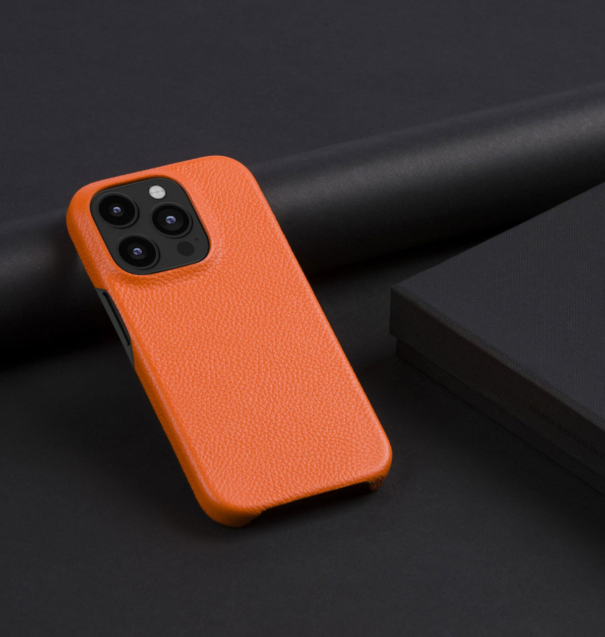 iPhone 15 Pro Max — Veau — Orange — Voir l’image 5