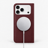 iPhone 17 Pro Max — Vitello liscio — Burgundy — Visualizza immagine 5