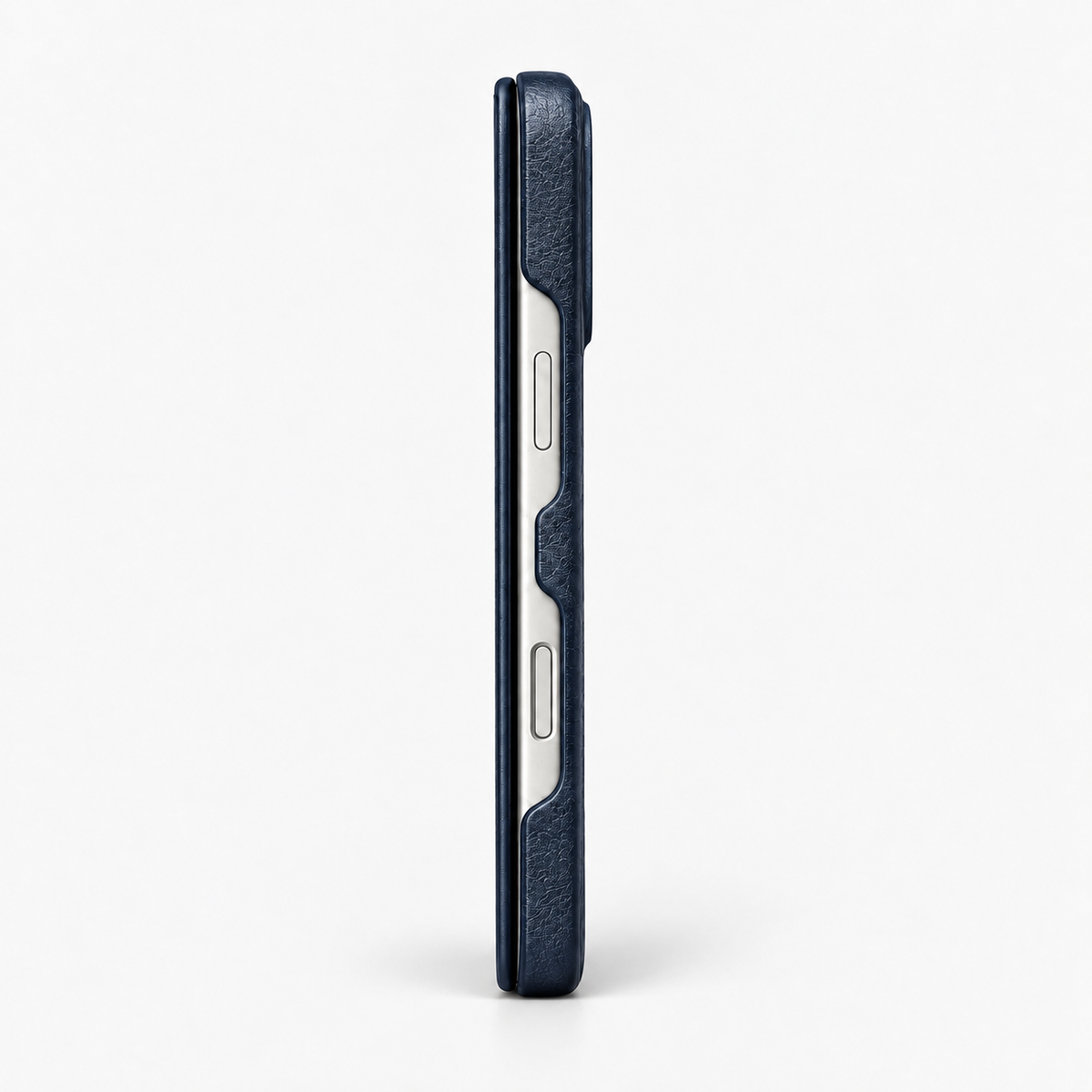 iPhone 16 Pro — Vitello goffrato — Blu — Visualizza immagine 3