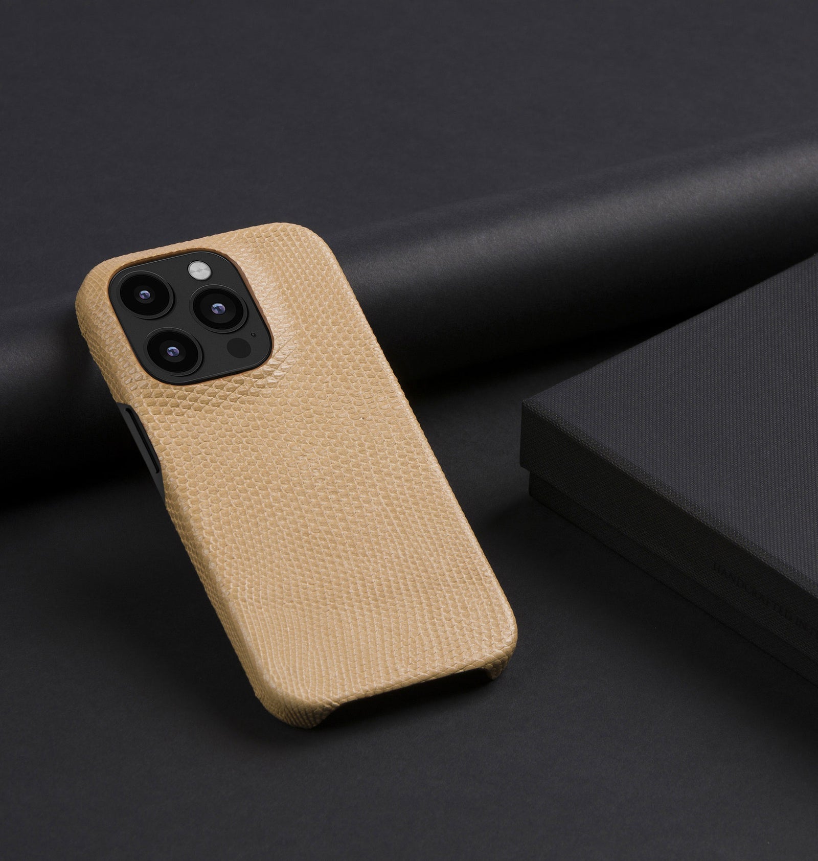 iPhone 14 Pro — Lizard — Beige — View image 5